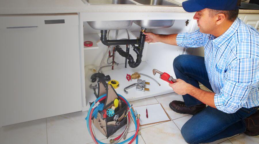 Expert burst pipe repair services in Huntly, VA